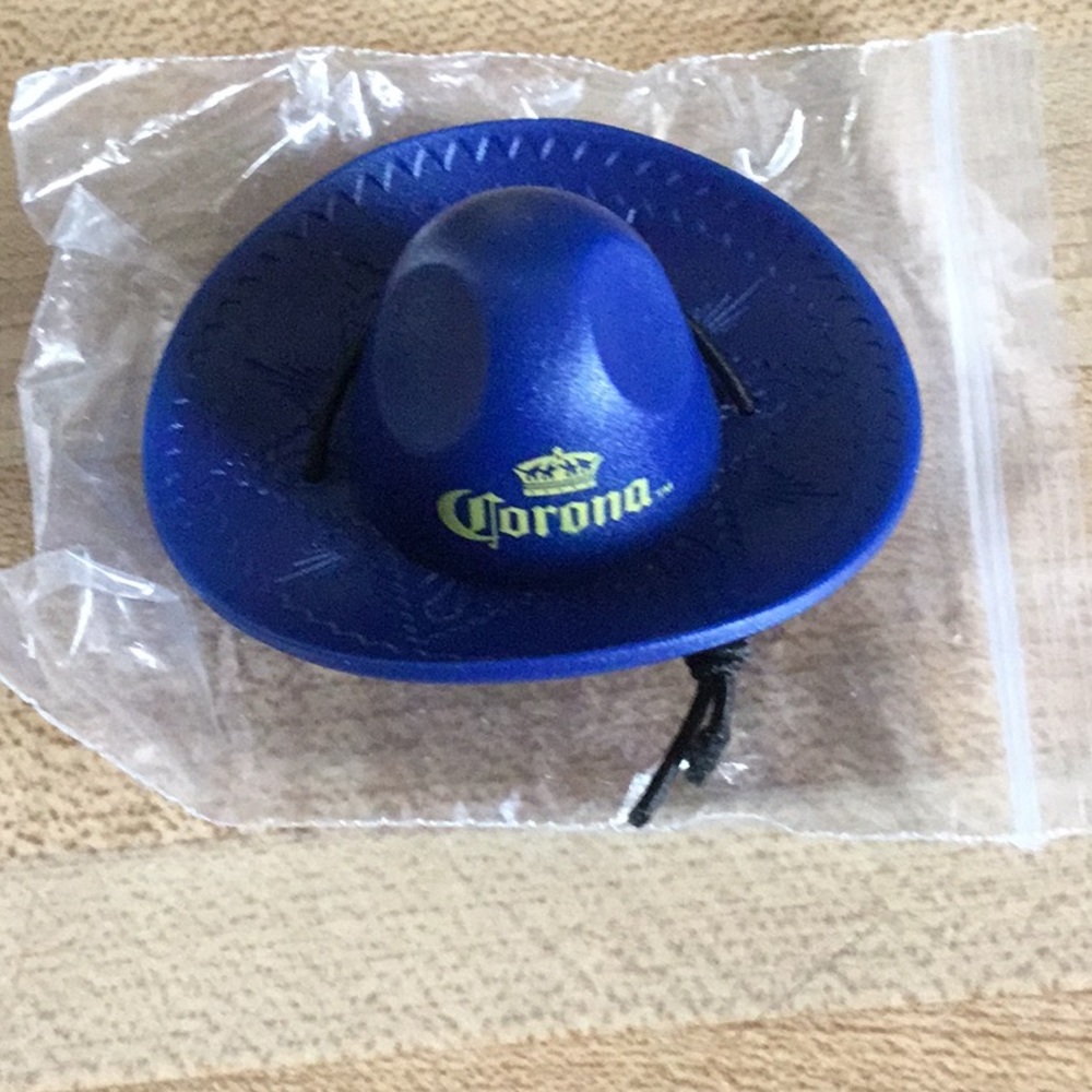 NIB Corona bottle opener